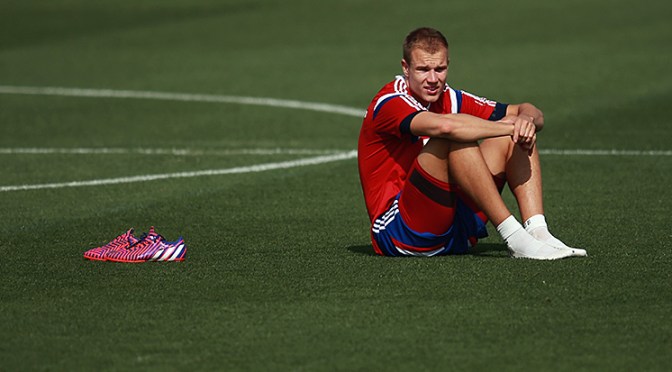 Badstuber’s injury curse continues, out for at least three months
